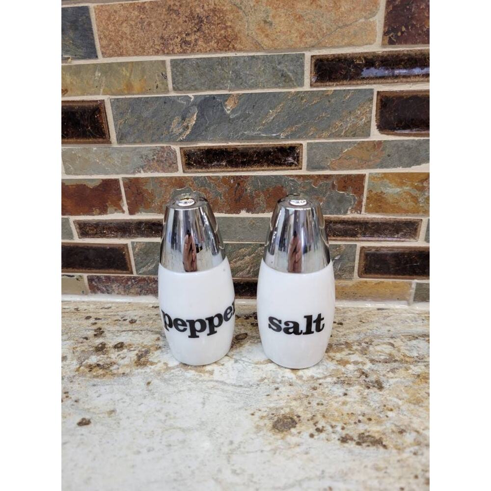 Vintage Westinghouse Gemco, Salt Pepper Shaker Set, Milk Glass